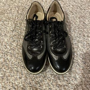 Ecco Black & Silver lace up sneakers size 7.5